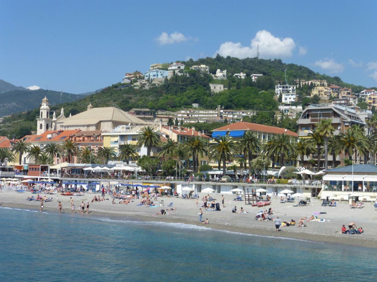 Cipriani 5 Rivieraholiday * Pietra Ligure